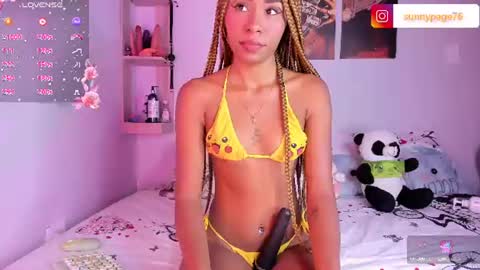 Snapshot of sunny_page chatting on June 13, 2026, 9:46 pm Sunny Page online show from June 13, 2026, 9:46 pm