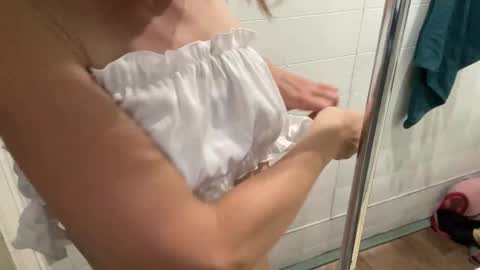Amy online show from September 9, 2025, 6:35 am