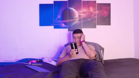 Snapshot of sunnyandevan chatting on December 17, 2025, 6:36 pm Christian Vanessa online show from December 17, 2025, 6:36 pm