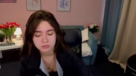Snapshot of sunnybloss chatting on June 23, 2026, 7:39 am Ivanna online show from June 23, 2026, 7:39 am