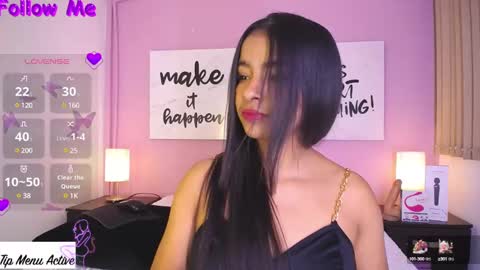 Snapshot of sunnygilmore chatting on December 21, 2024, 9:36 pm Sunny online show from December 21, 2024, 9:36 pm