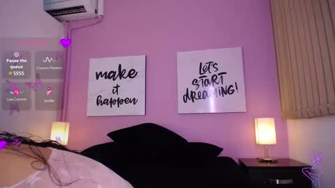 Snapshot of sunnygilmore chatting on December 29, 2024, 8:15 pm Sunny online show from December 29, 2024, 8:15 pm