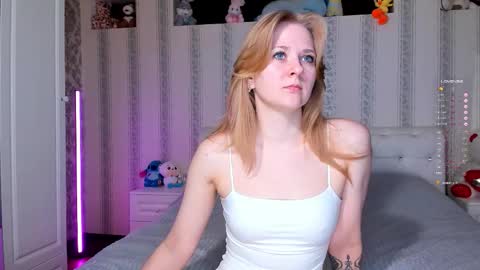 Snapshot of sunnyhuff chatting on November 6, 2025, 3:35 pm Sunny online show from November 6, 2025, 3:35 pm