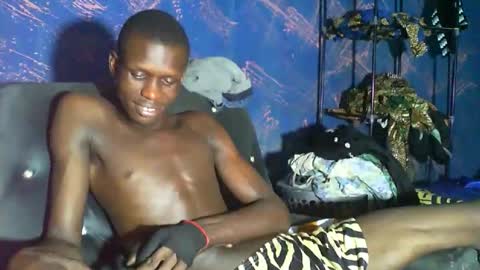 Snapshot of sunnyjohn447 chatting on February 9, 2026, 10:08 am Sunnyblack2 online show from February 9, 2026, 10:08 am