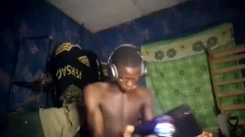 Snapshot of sunnyjohn447 chatting on April 14, 2026, 8:37 pm Sunnyblack2 online show from April 14, 2026, 8:37 pm