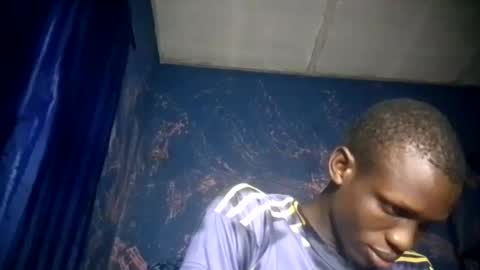 Snapshot of sunnyjohn447 chatting on April 29, 2026, 8:37 pm Sunnyblack2 online show from April 29, 2026, 8:37 pm