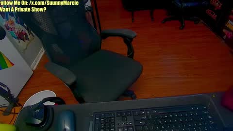 Sunny Marcie online show from March 4, 2025, 11:32 pm