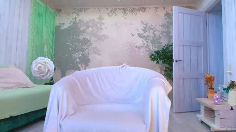 Snapshot of sunshine13_ chatting on June 27, 2026, 3:33 am Eva online show from June 27, 2026, 3:33 am