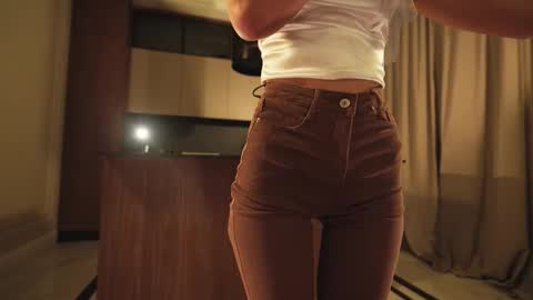 sunshine_______ online show from February 15, 2026, 2:58 pm