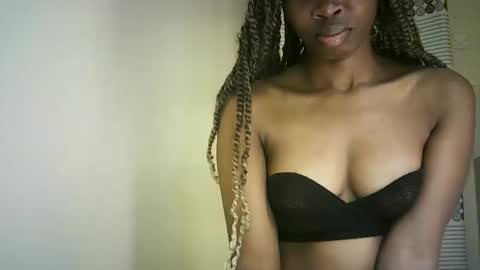 Snapshot of sunshine_g chatting on January 15, 2026, 11:48 am Sunshine online show from January 15, 2026, 11:48 am