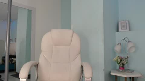 Snapshot of sunshine_gh1 chatting on April 2, 2026, 11:52 am Sunshine online show from April 2, 2026, 11:52 am