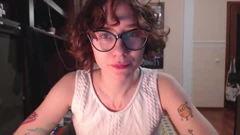 Snapshot of sunshinehella chatting on February 22, 2026, 7:01 pm Hella online show from February 22, 2026, 7:01 pm