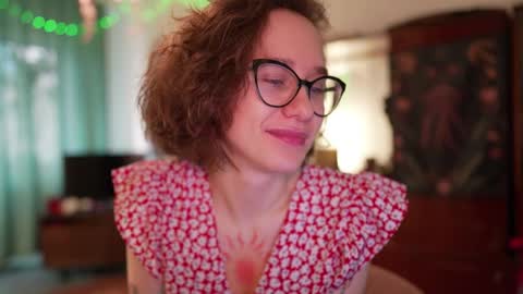 Hella online show from April 8, 2026, 5:29 am