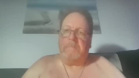 Sunspotbaby online show from May 20, 2026, 5:02 am