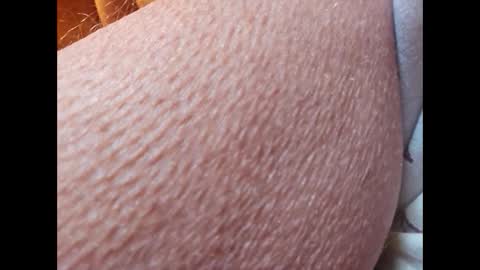 Snapshot of suntroll chatting on February 9, 2025, 5:11 pm Suntroll online show from February 9, 2025, 5:11 pm