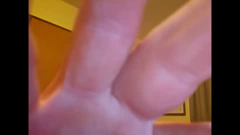 Snapshot of suntroll chatting on February 19, 2025, 7:06 am Suntroll online show from February 19, 2025, 7:06 am