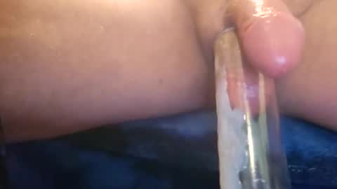 Snapshot of suntroll chatting on March 6, 2025, 8:48 pm Suntroll online show from March 6, 2025, 8:48 pm