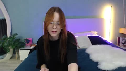 Snapshot of sunylily chatting on March 14, 2026, 6:19 am Lilith online show from March 14, 2026, 6:19 am