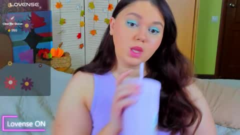 sunyy_bunyy online show from November 3, 2025, 8:48 am