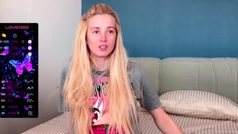 Snapshot of super_peach_stream chatting on December 3, 2024, 11:01 am ANNApvt open full info in bio online show from December 3, 2024, 11:01 am