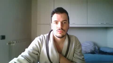 Bighead online show from November 18, 2025, 10:41 am