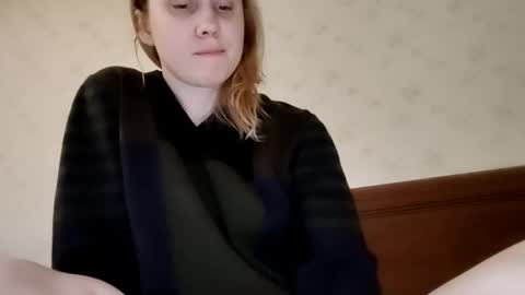 Snapshot of supereasyx chatting on December 25, 2024, 9:45 am Annie online show from December 25, 2024, 9:45 am