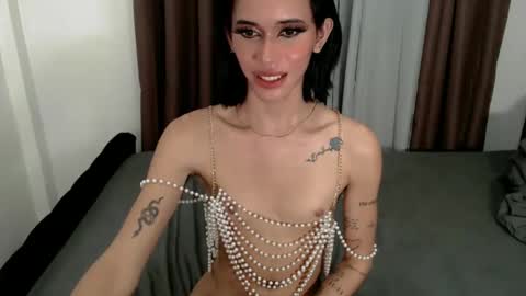 Snapshot of superhotbabe1 chatting on February 16, 2025, 10:32 pm Erica Help me to reach my goal Superhotbabe1 online show from February 16, 2025, 10:32 pm