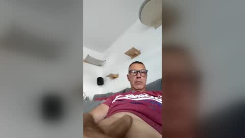 supermikehot online show from June 21, 2026, 10:18 am