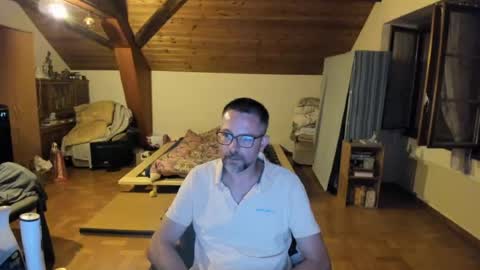 supersquirrel81 online show from August 6, 2026, 2:46 am