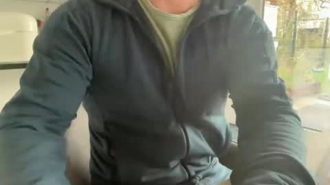 Snapshot of surfstar81 chatting on October 28, 2025, 9:13 am surfstar81 online show from October 28, 2025, 9:13 am