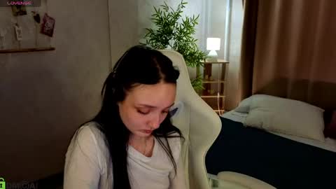 Annie online show from May 30, 2026, 1:46 am
