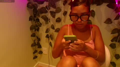 Snapshot of susan_backer chatting on April 16, 2026, 11:44 am Susan online show from April 16, 2026, 11:44 am