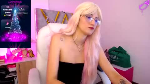 Susan online show from December 15, 2025, 11:36 am