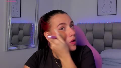 Susan online show from December 15, 2025, 9:30 pm