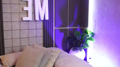 susan_wall online show from March 3, 2026, 12:44 pm