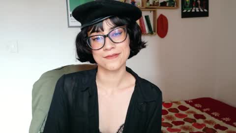 susana_w online show from April 17, 2026, 6:33 pm