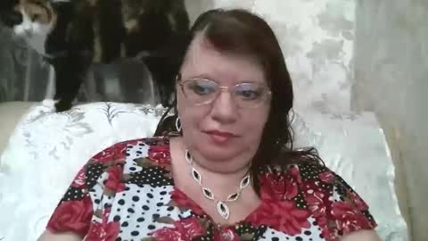 SusanaAhSun online show from November 11, 2025, 12:05 pm