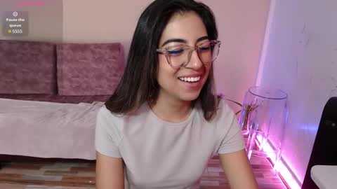 Snapshot of susanahendrix chatting on February 3, 2026, 3:39 pm Susana hendrix online show from February 3, 2026, 3:39 pm