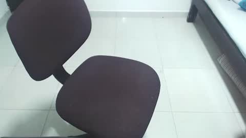 susanleroy online show from February 16, 2025, 8:43 am