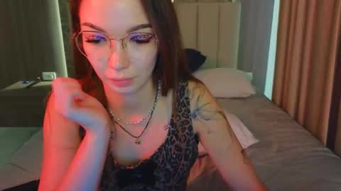 Snapshot of susannjohnson chatting on March 11, 2026, 1:44 am susannjohnson online show from March 11, 2026, 1:44 am