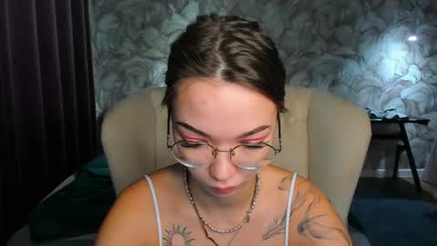 Snapshot of susannjohnson chatting on April 12, 2026, 12:48 am susannjohnson online show from April 12, 2026, 12:48 am