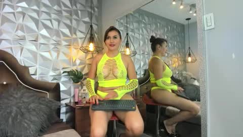 Snapshot of susanslim chatting on November 25, 2025, 3:56 pm susanslim online show from November 25, 2025, 3:56 pm