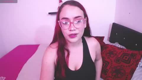 Snapshot of susanzoro99 chatting on December 18, 2025, 12:17 am Susan online show from December 18, 2025, 12:17 am