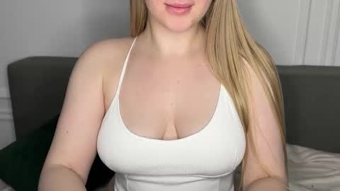 Anna online show from December 11, 2024, 11:00 pm