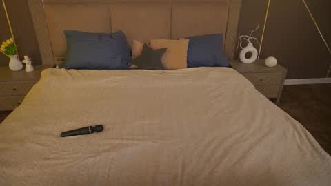 Susie online show from September 28, 2025, 7:52 pm