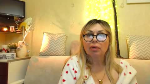 Snapshot of susiexnoreen chatting on February 11, 2026, 11:59 am SusiexNoreen online show from February 11, 2026, 11:59 am