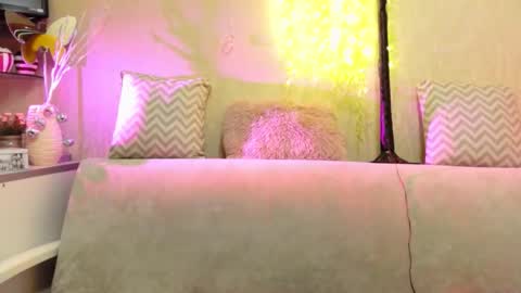 Snapshot of susiexnoreen chatting on February 13, 2026, 4:19 am SusiexNoreen online show from February 13, 2026, 4:19 am