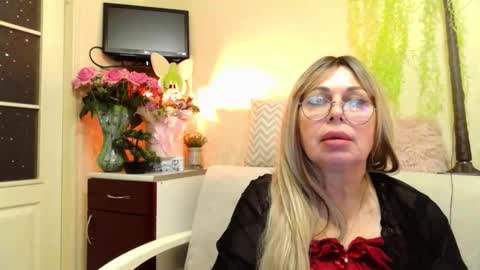 Snapshot of susiexnoreen chatting on May 11, 2026, 4:40 am SusiexNoreen online show from May 11, 2026, 4:40 am