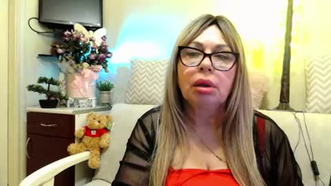 Snapshot of susiexnoreen chatting on May 25, 2026, 1:55 am SusiexNoreen online show from May 25, 2026, 1:55 am