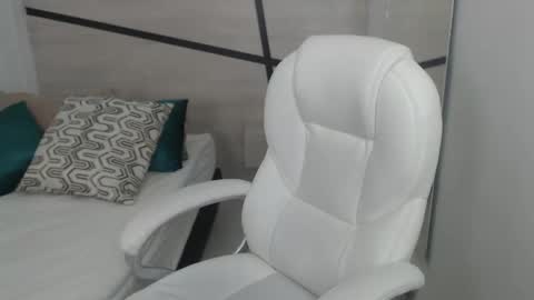 Snapshot of sussy_leon chatting on January 17, 2025, 12:10 pm sussy leon online show from January 17, 2025, 12:10 pm